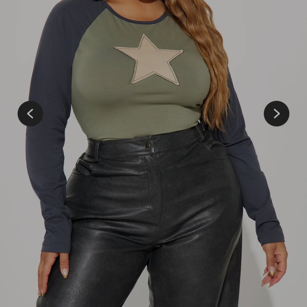 Long sleeve tee